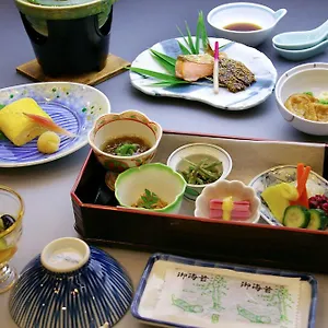 旅館 金波楼